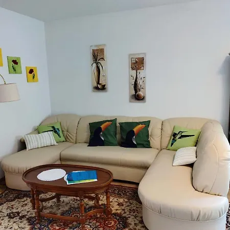 Apartmán Auszeit-Mit-Pool-Wohnung-70-Qm-Sehr-Zentral-Gelegen